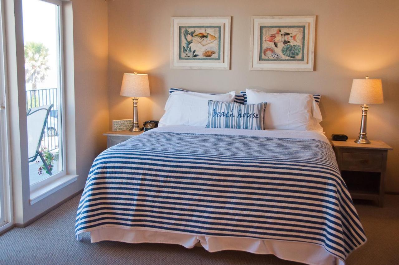 Capitola Beach Suites Hotel 4*
